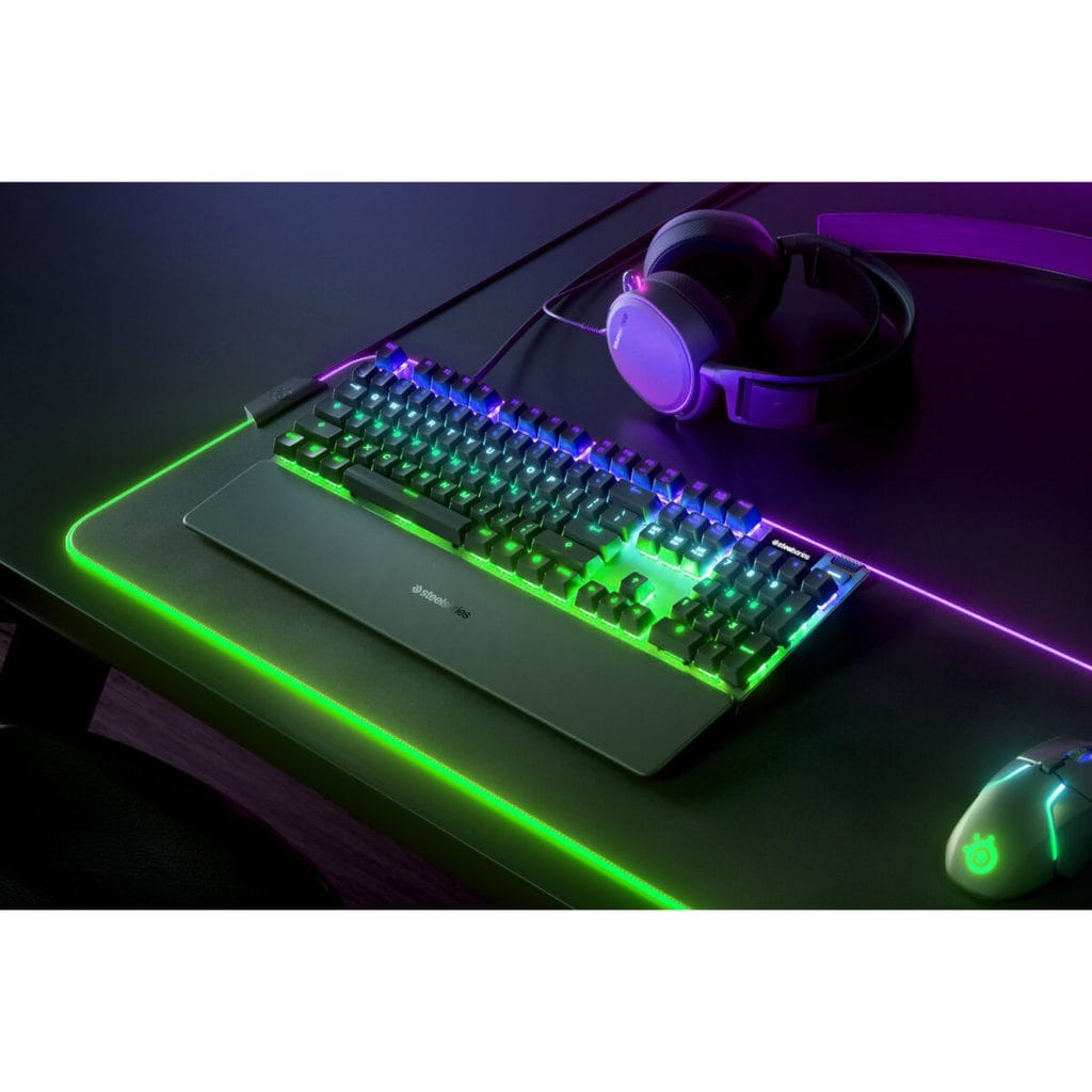 SteelSeries Apex 7 Gaming keyboard