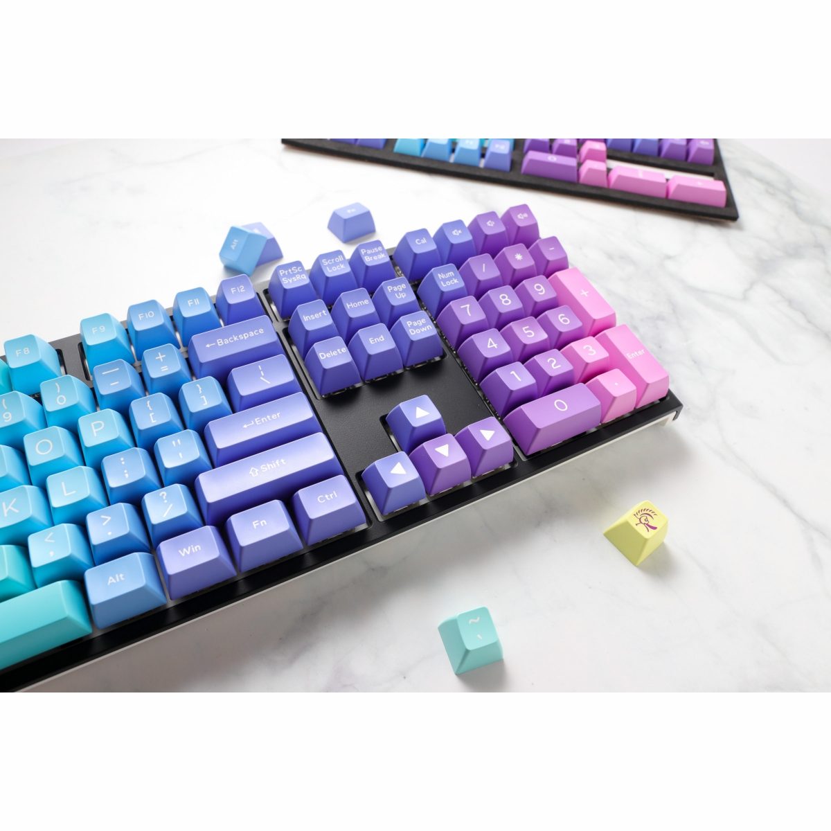 Ducky Azure SA Keycaps 108 ABS Doubleshot Keycap Set (Azure)