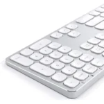 Satechi Aluminum Bluetooth Keyboard with Numeric Keypad - Compatible with 2022 MacBook ProAir M2