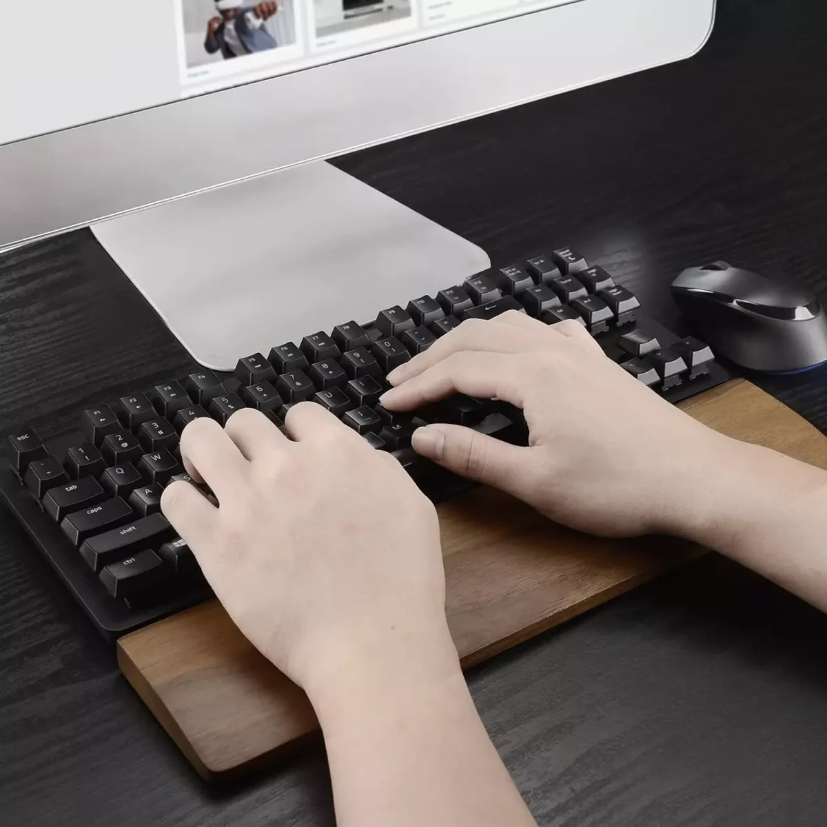 SKYLOONG Walnut Wooden Keyboard Wrist Rest (TKL)