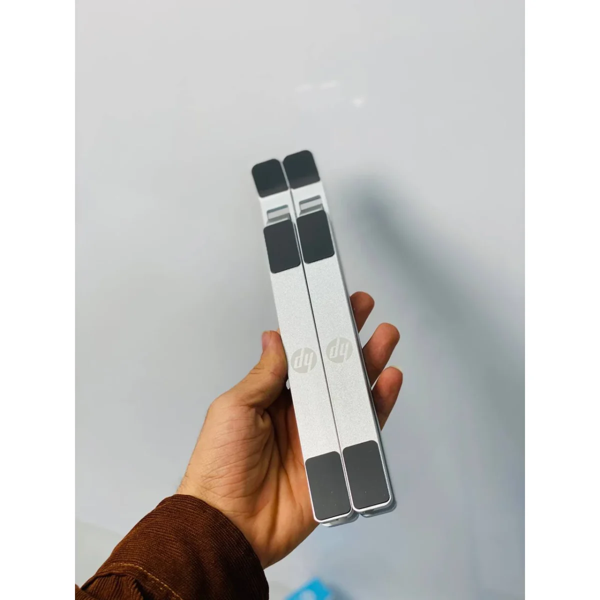 HP iSTAND Ultra Compact Laptop Stand (Metal)