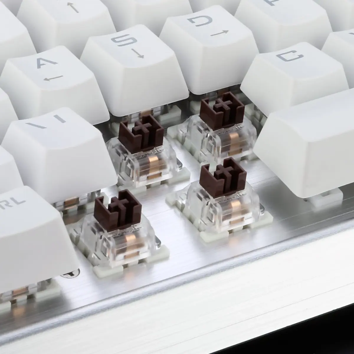 Redragon KG010 UK Gaming Mechanical Keyboard - Brown Switch - White Led (White)