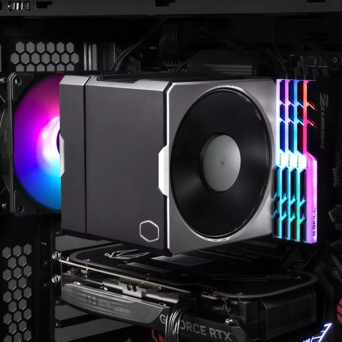 Cooler Master Hyper 612 Apex CPU Air Cooler - 6 Superconducting Heatpipes (TDP 260W), 2 x 120P 120mm Mobius Fans, Compact Heatsink, No RAM Interference - AMD and Intel Socket Compatible