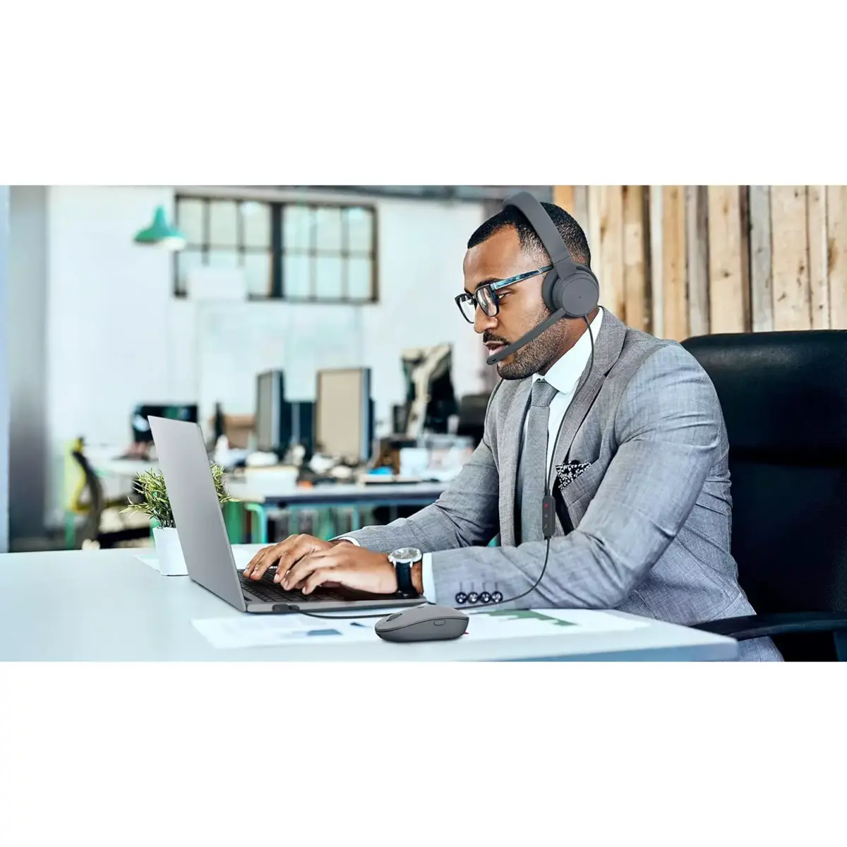 Lenovo Go Wired ANC Headset - USB-C Headphones - Active Noise Cancelling - Rotatable Boom Mic - Certified for Microsoft Teams