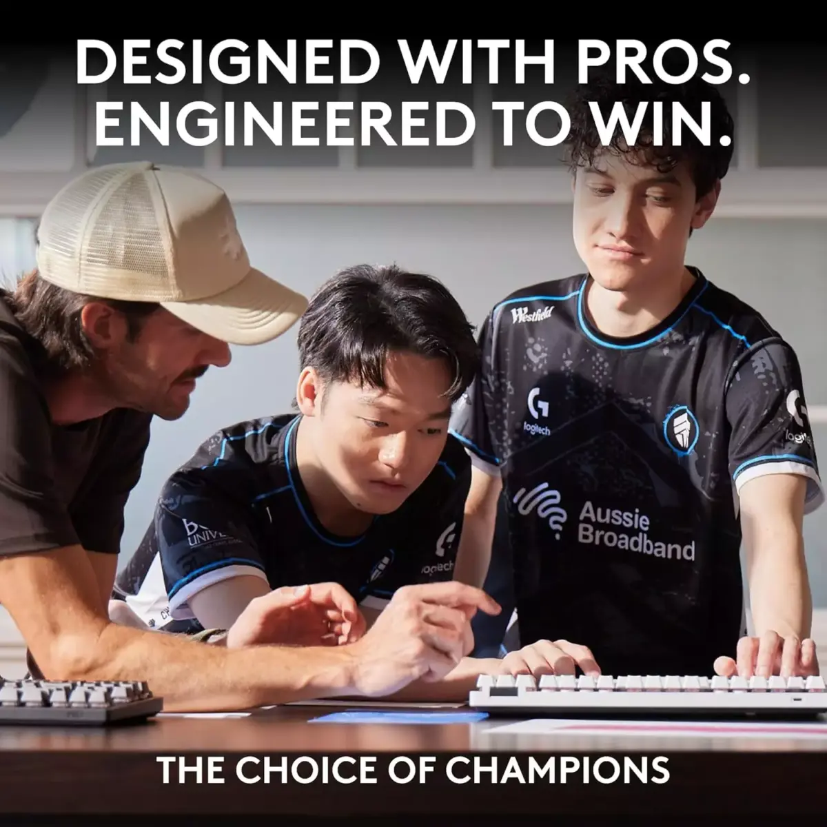 Logitech G PRO X SUPERLIGHT 2 Wireless Gaming Mouse, 60g Pro-Grade with 5 Programmable Buttons, 44k DPI Sensor, 8kHz Report Rate
