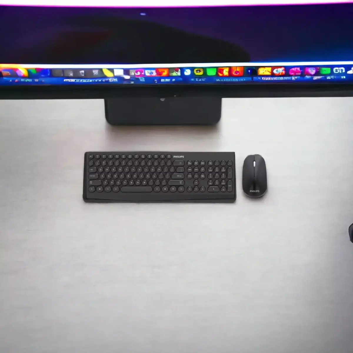 Philips C323 Wireless Keyboard Mouse Combo
